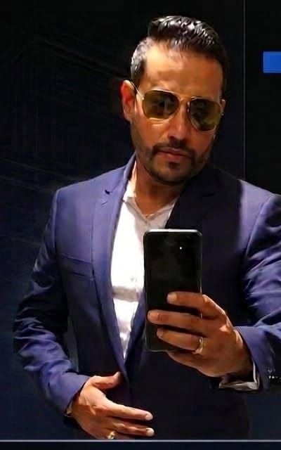 Pedro Mercado, financial consultant